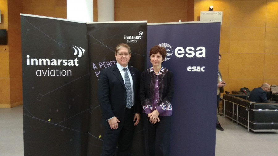 Representantes de la ESA e Inmarsat. Foto MBS.