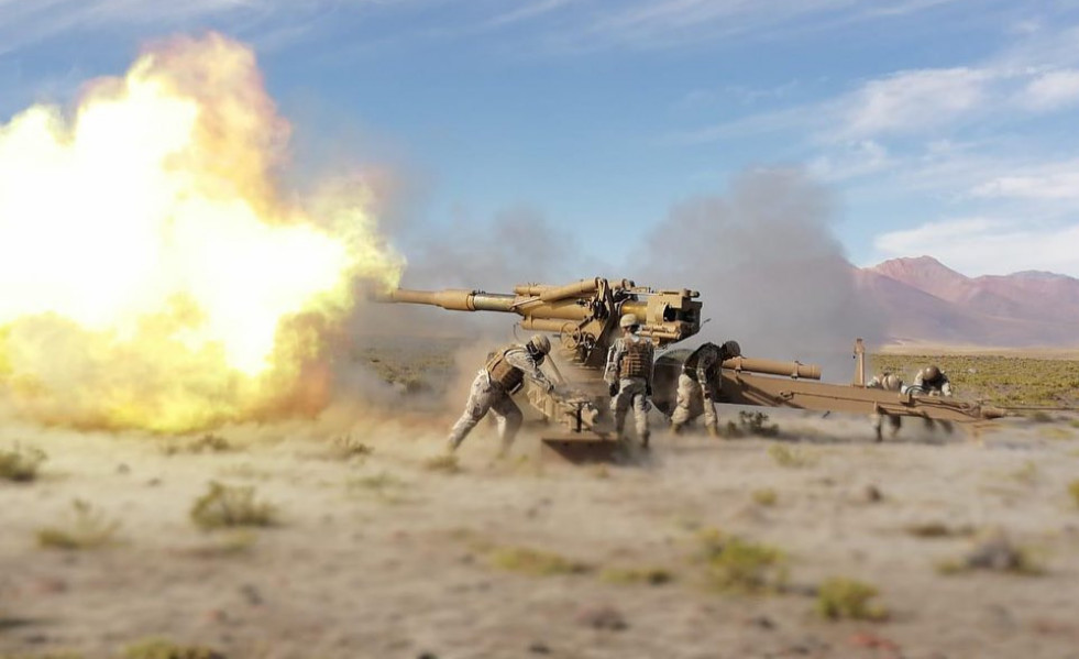 Los artilleros de M-71 del Ejército de Chile perfeccionan sus capacidades de tiro en Antofagasta