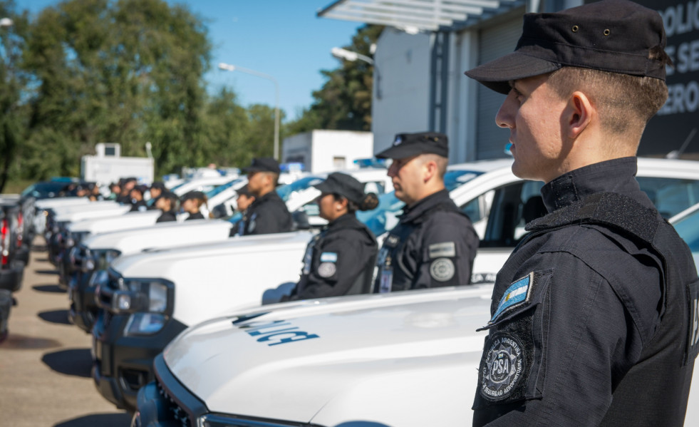 La Policía Aeroportuaria de Argentina recibe 60 vehículos que eran utilizados por funcionarios