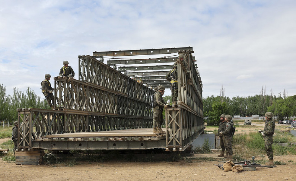 Fotogalería: puentes portátiles, robots EOD y equipos de buceo, el material de los pontoneros e ingenieros del Ejército