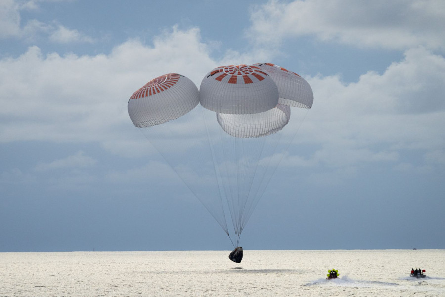 Aterrizaje de la Crew Dragon. Foto NASA.