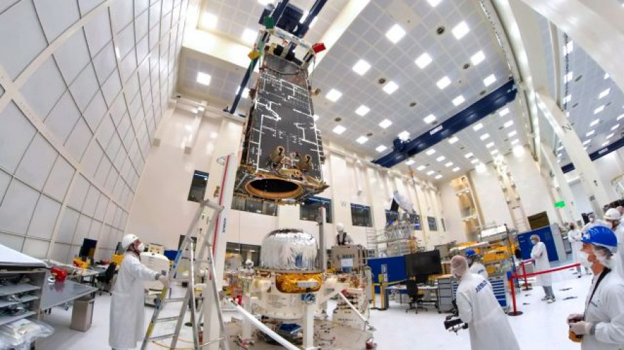 Integración del MetOp-SG. Foto Airbus DS.
