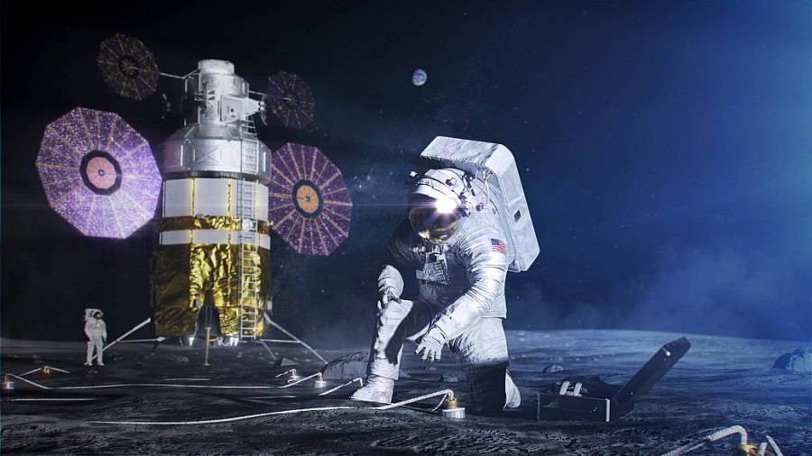 Traje espacial lunar xEMU. Foto NASA