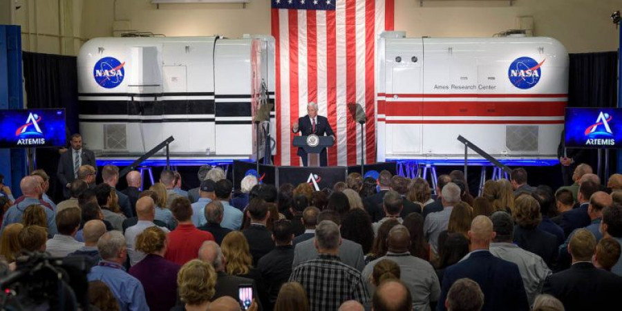 Mike Pence. Foto NASA.