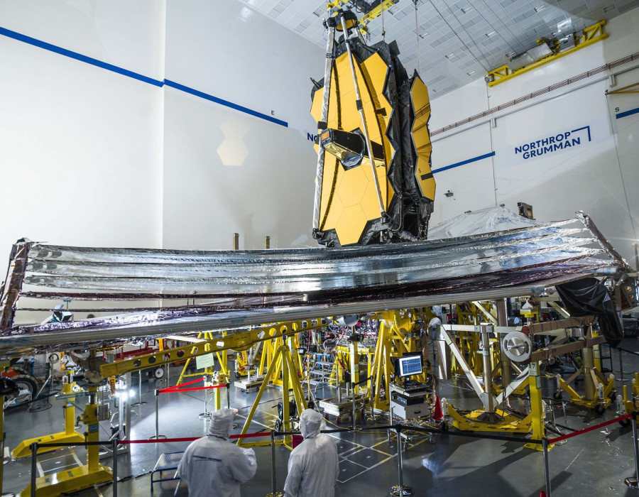 El parasol de James Webb desplegado. Foto NASA