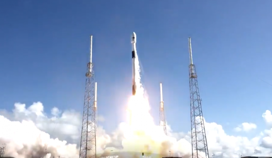 Lanzamiento del Anasis-II a bordo del Falcon 9. Foto SpaceX