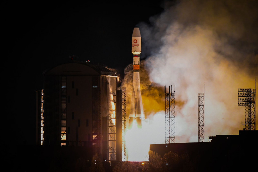 Lanzamiento de los satélites a bordo de un cohete Soyuz. Foto Roscosmos