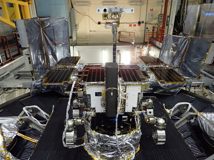 Pruebas ambientales en el rover. Foto ESA.