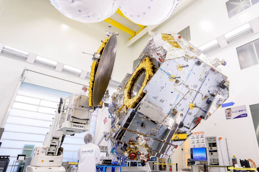 Fabricación del Konnect. Foto Eutelsat.