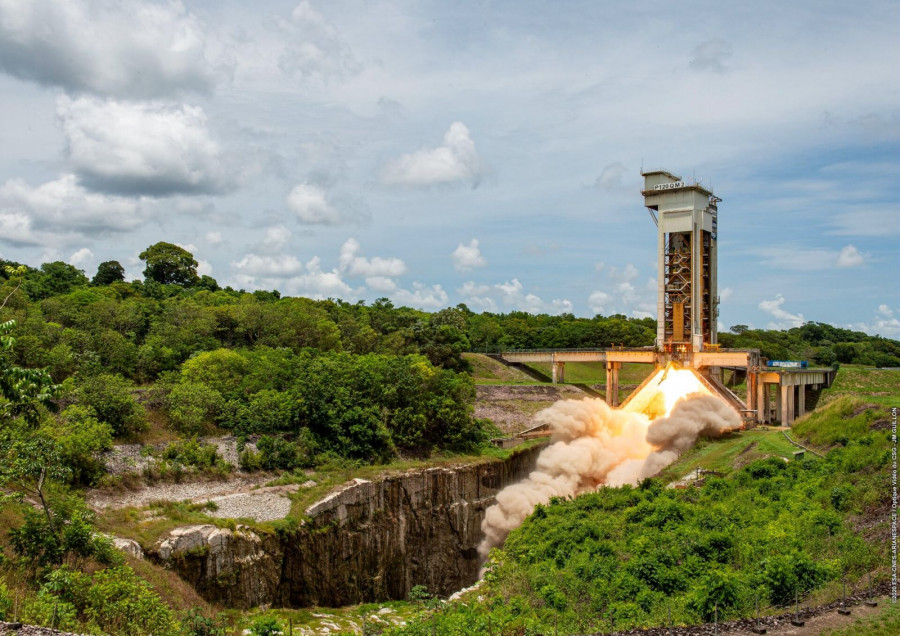 Pruebas al motor P120C del cohete Ariane 6. Foto ESA