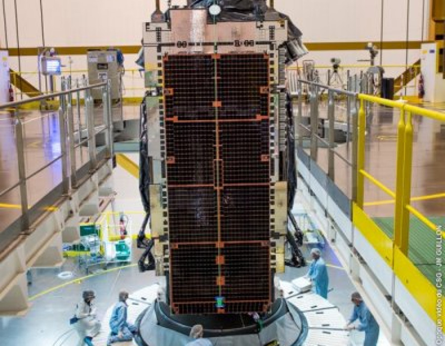 Intelsat-29E en construcción. Foto ESA.
