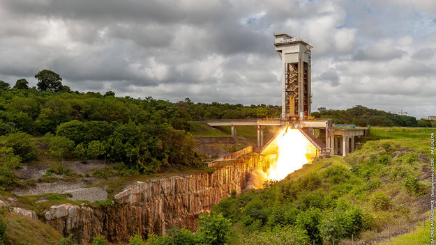Hot firing of P120C solid rocket motor for Vega C large