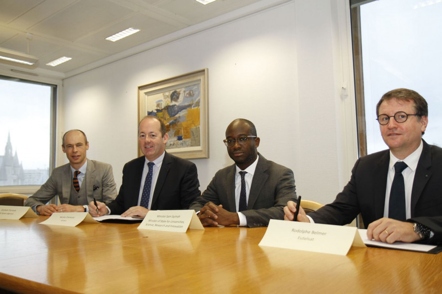 UK BEIS Airbus and Eutelsat at HOTBIRD signing