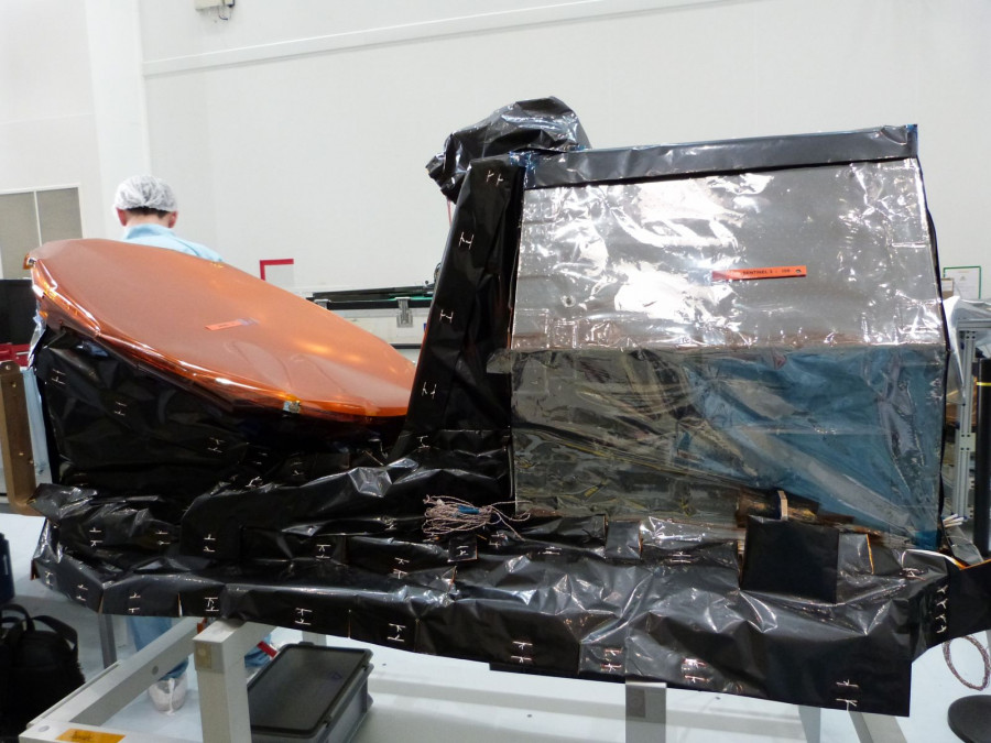 Sentinel 3B MWR Copyright Airbus