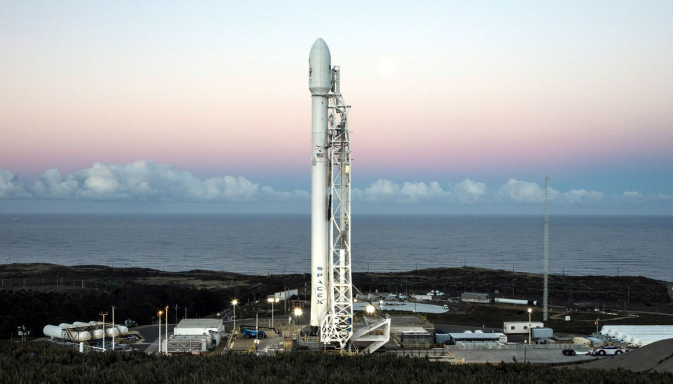 Spacex iridium falcon 9 elon musk vandenberg launch 2017