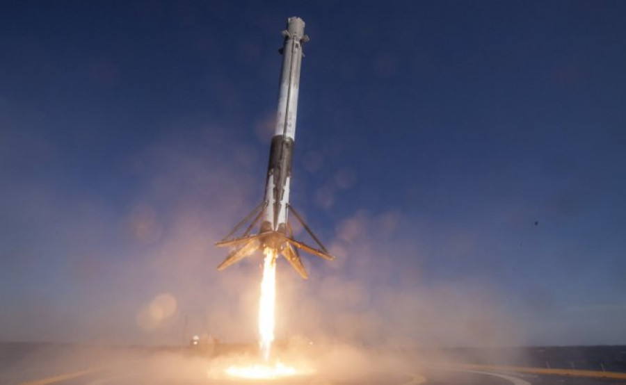 Spacex falcon 9 rocket landing on drone ship 1