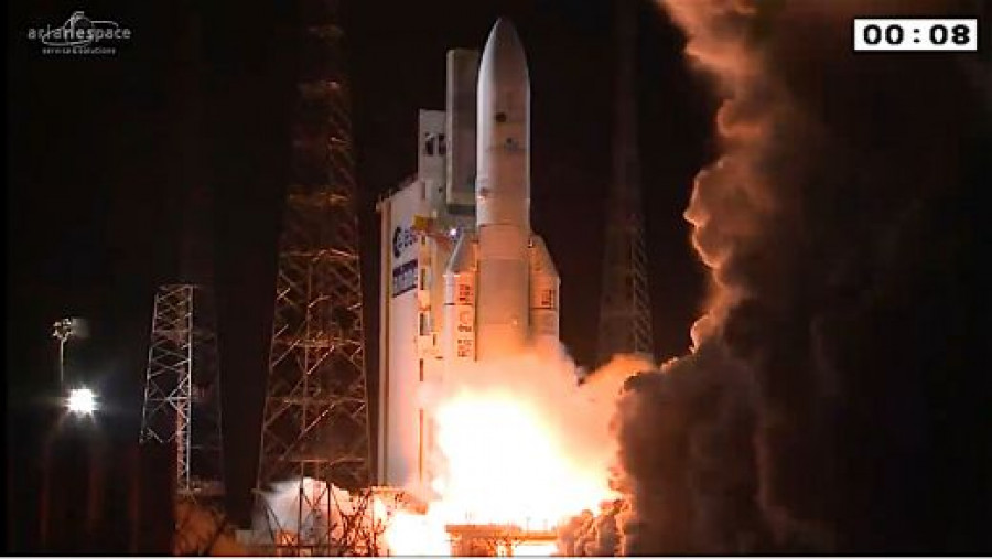 Ariane 5 sgdc1 520