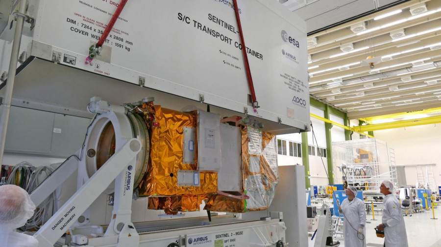 Sentinel 2B Satellite Integration Center Friedrichshafen 10062016 Copyright Airbus Ds GmbH A Ruttloff bis