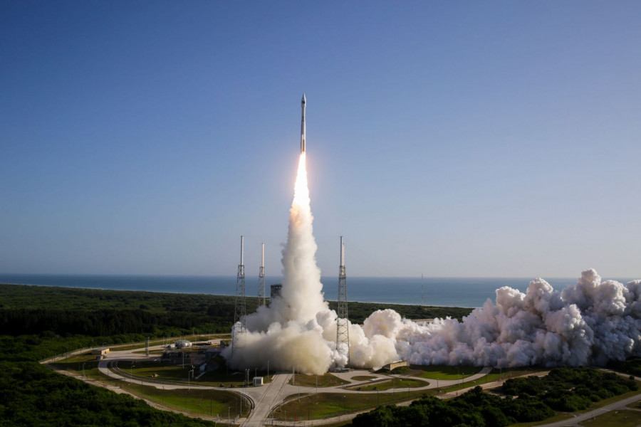 Ula atlasv nrol 61 launch main