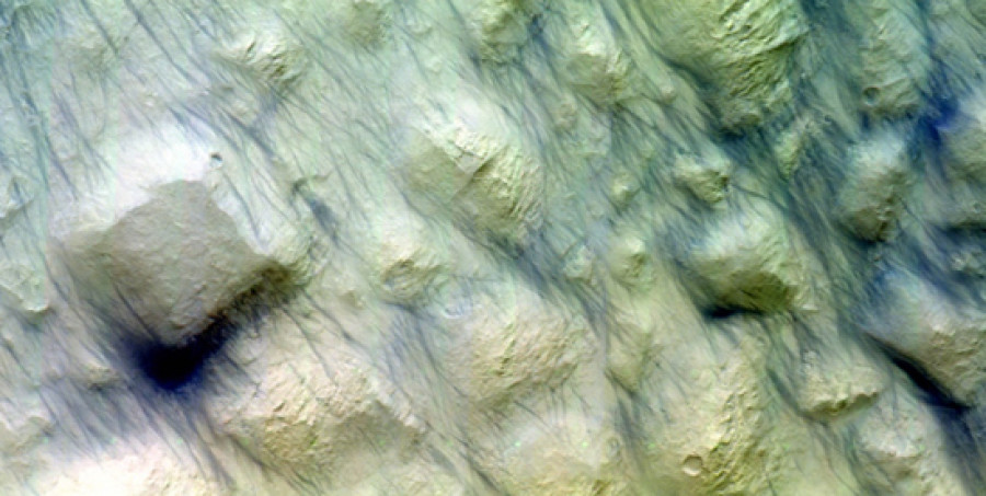 Dust devil tracks on Mars