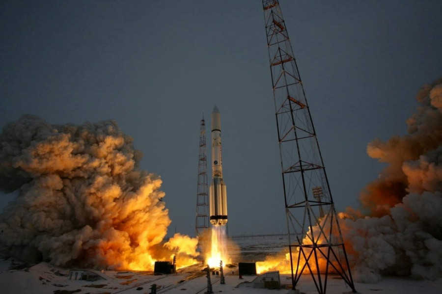 Roscosmos proton m