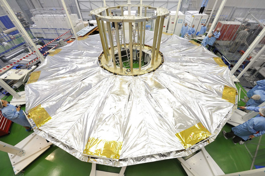 Parasol desplegado del satelite Gaia desarrollado por SENER