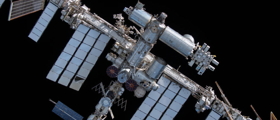 La Estación Espacial Internacional desde una Endeavour de SpaceX