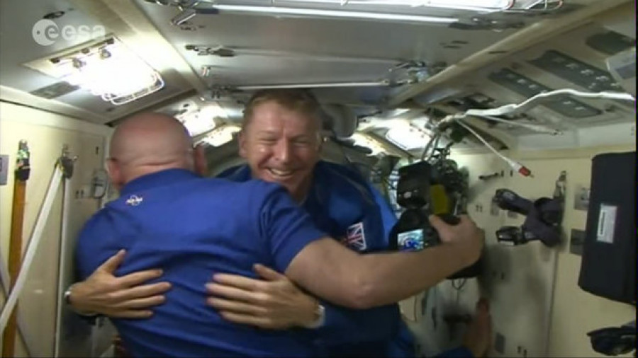 Tim Peake arrives at Space Station large