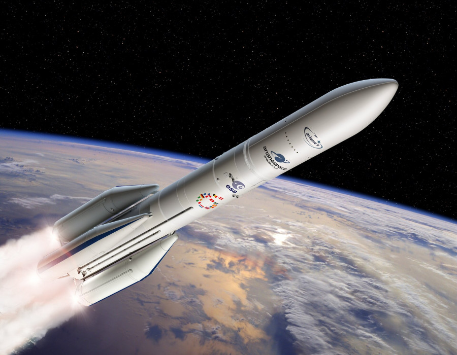 Artist s view of the configuration of Ariane 6 using four boosters A64 pillars