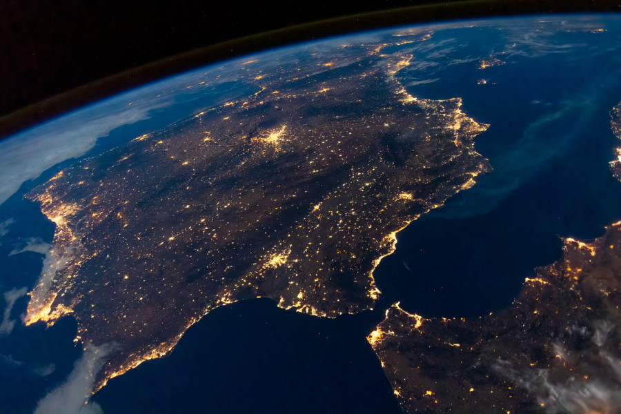 Iberian Peninsula under the Moonlight pillars