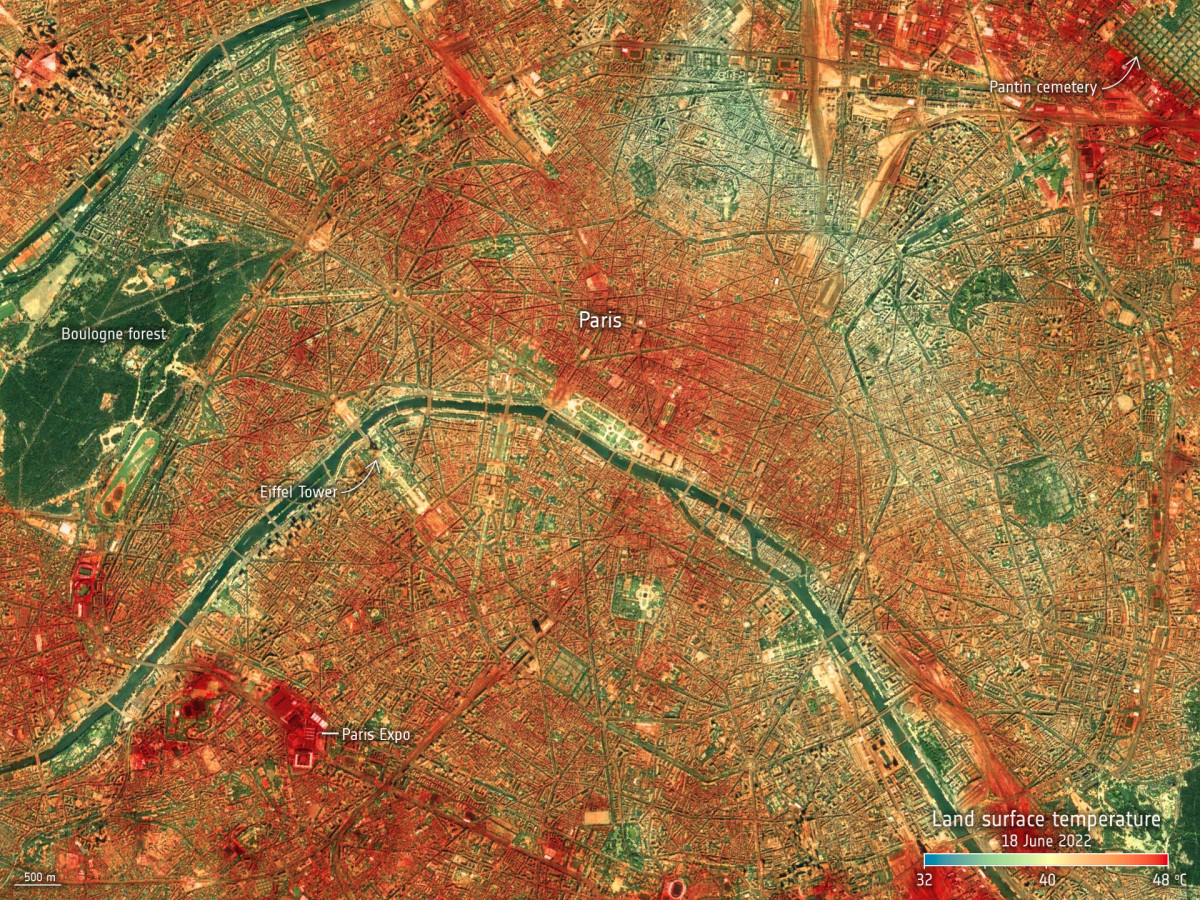 Land surface temperature in Paris on 18 June 2022 pillars