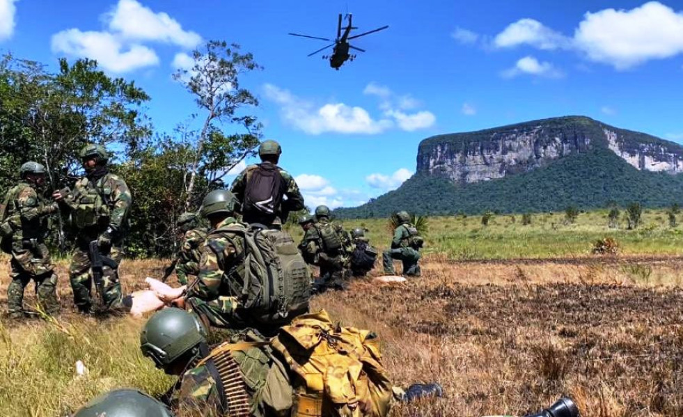 La Fuerza Armada de Venezuela se despliega al sur del país para combatir la minería ilegal