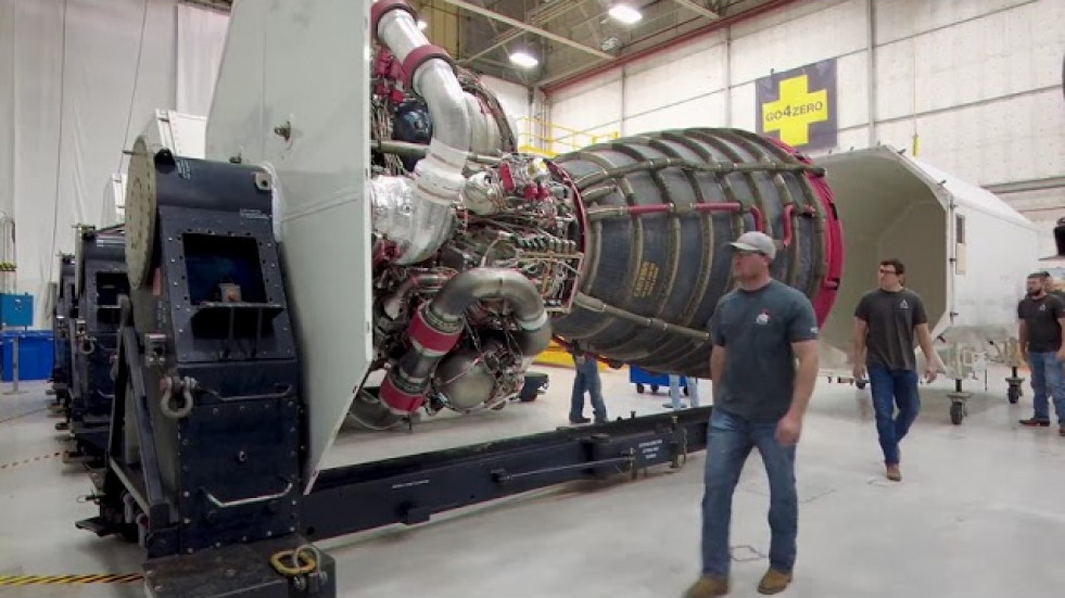 Vídeo: la NASA conecta los cuatro motores RS-25 en el cohete SLS