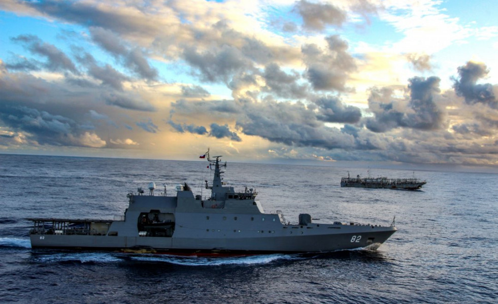 La Armada de Chile y líderes navales de 17 países abordan los desafíos marítimos de la pesca ilegal