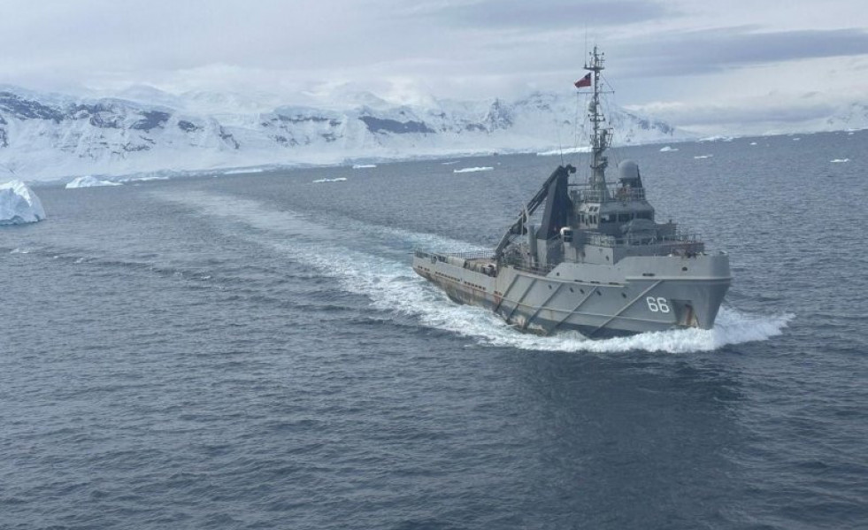 El ATF-66 Galvarino de la Armada de Chile retorna a Punta Arenas tras 40 días de despliegue antártico
