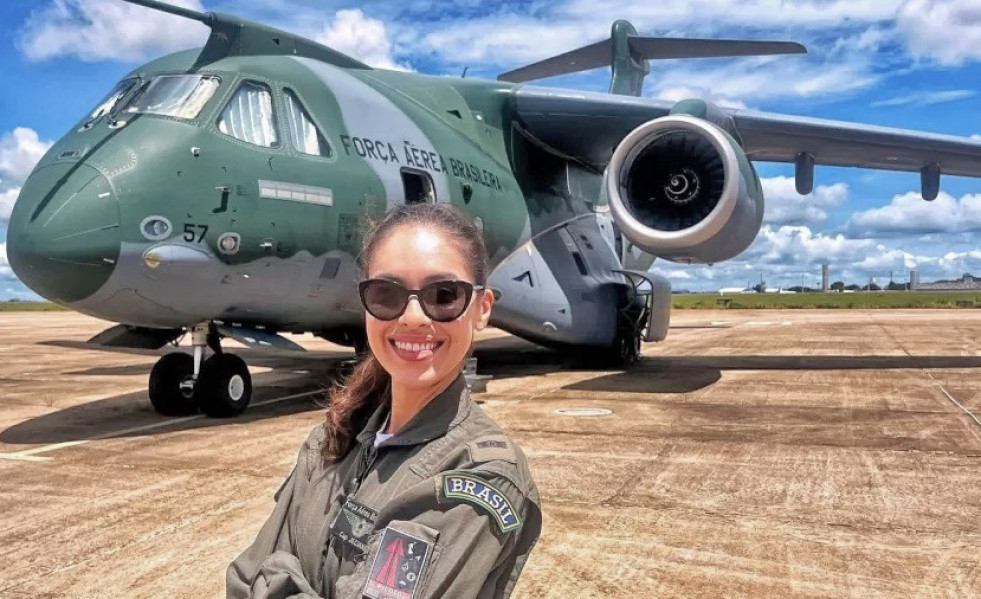 Brasil ya tiene su primera comandante mujer del avión KC-390 Millennium