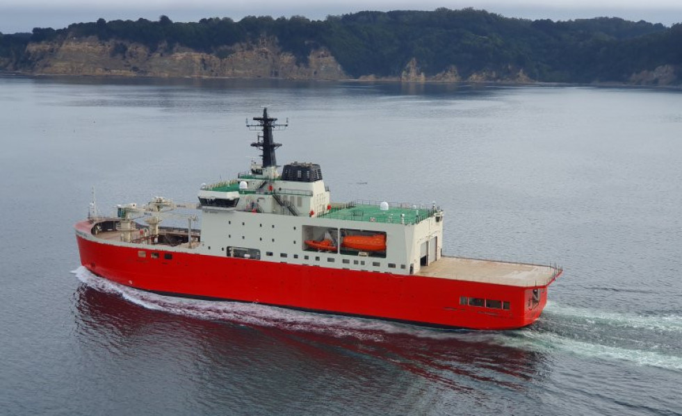 Asmar realiza las pruebas de navegación del rompehielos AGB-46 Almirante Viel de la Armada de Chile