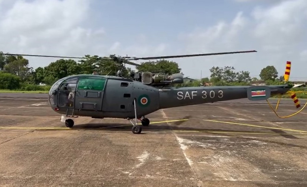 HAL pone a punto los tres helicópteros Chetak de la Fuerza Aérea de Surinam
