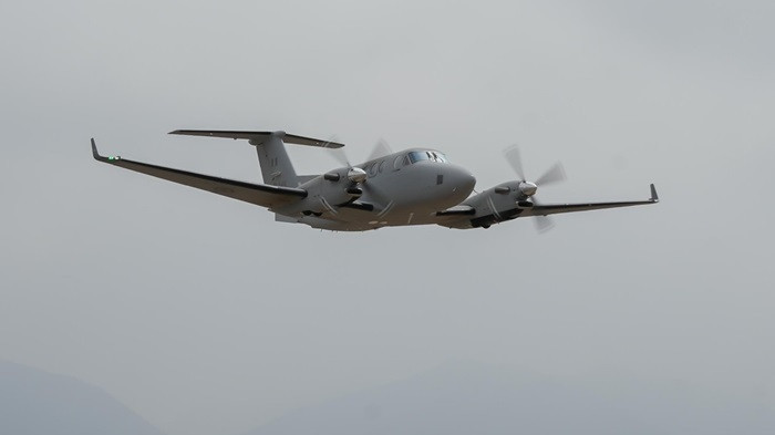 La Fuerza Aérea de Perú incorpora el primero de dos aviones Beechcraft King Air 360CHW