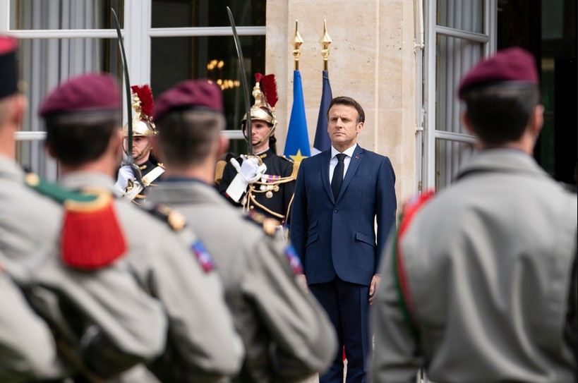 Macron llama a 