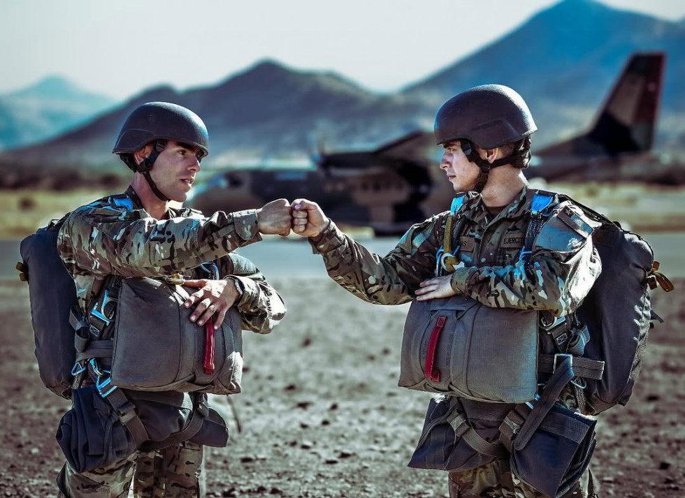 El Ejército de Chile conmemora el 60° aniversario de la Escuela de Paracaidistas y Fuerzas Especiales
