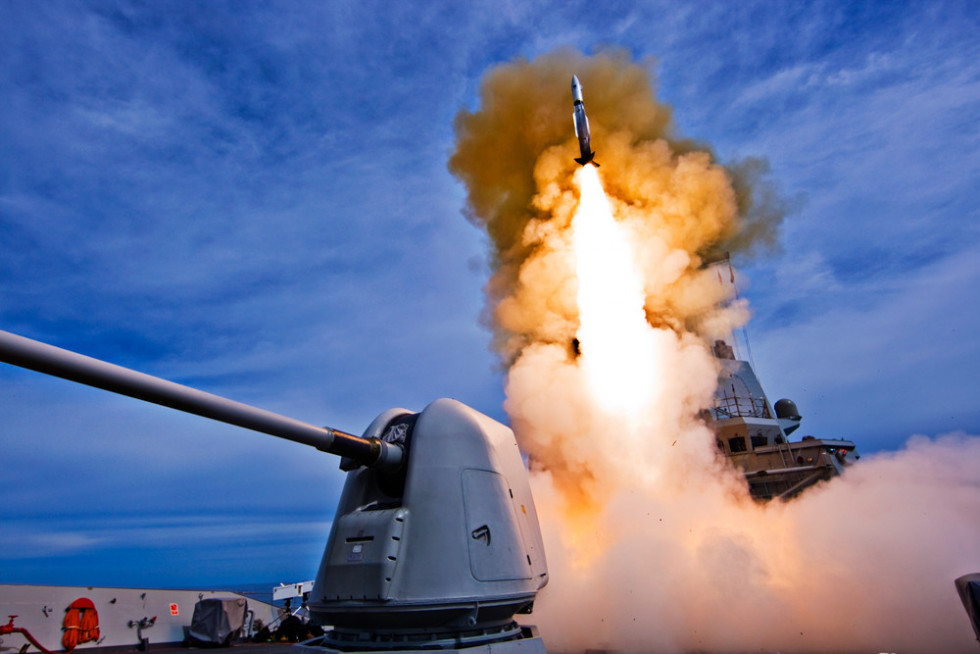 La fragata Cristóbal Colón de la Armada lanza por primera vez un misil antibuque Harpoon