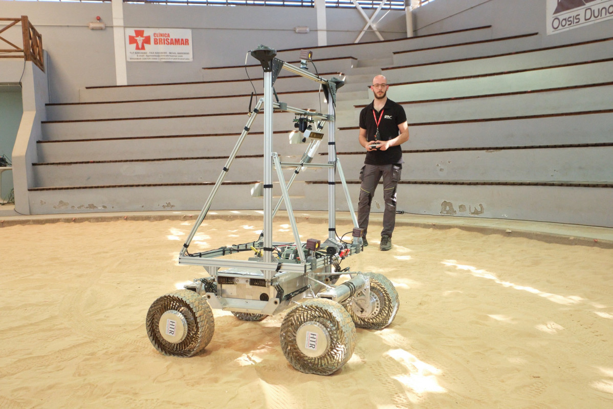 Presentaciu00f3n Lajares rover