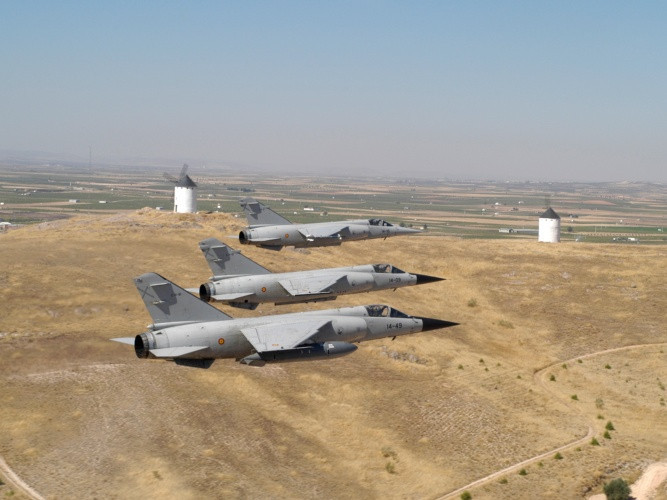 El Ejército del Aire y del Espacio español conmemora los 50 años de la llegada del caza Mirage F1 a Albacete