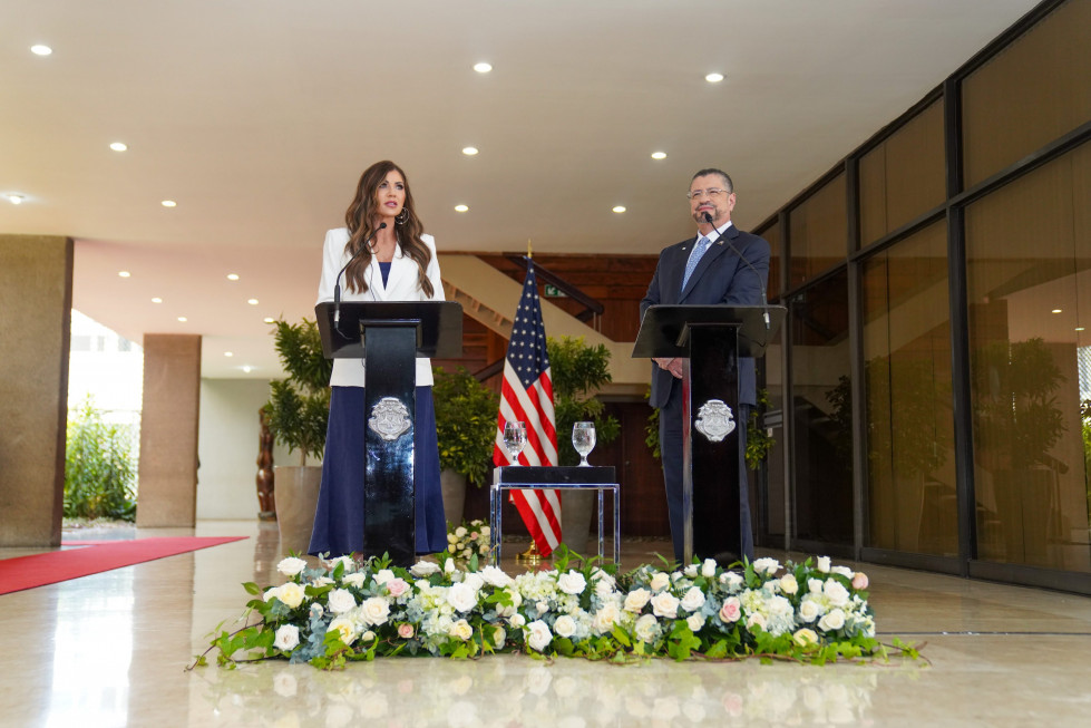 La secretaria de Seguridad Nacional de EEUU destaca a Costa Rica en su labor contra el crimen organizado