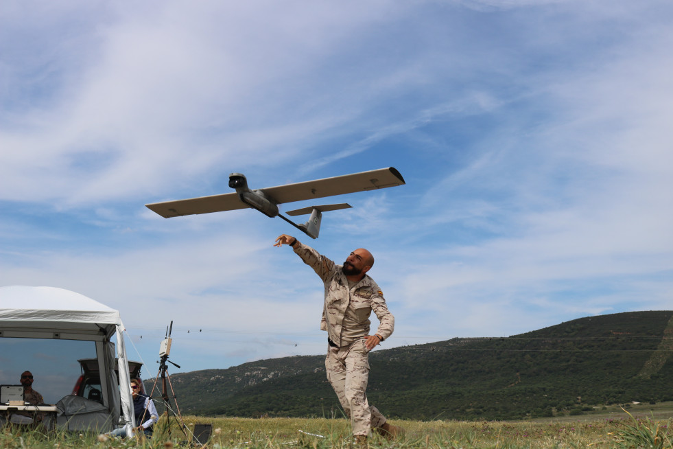 La Infantería de Marina recibe la última versión del dron español Seeker
