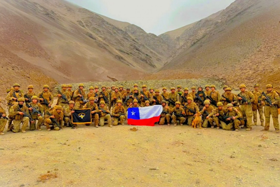 Compañía Antiblindaje de la Brimot N°4 Rancagua del Ejército de Chile efectúa 50 km de entrenamiento táctico