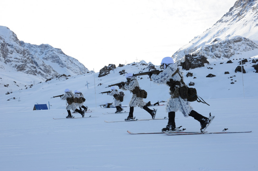 El Ejército de Chile prepara a una nueva generación de oficiales y suboficiales especialistas en combate en montaña