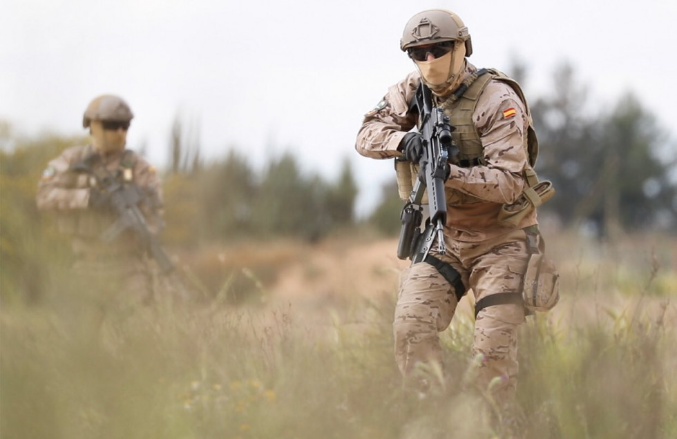 El Ejército del Aire equipa con nuevos fusiles y subfusiles a sus boinas verdes y unidades de apoyo al despliegue