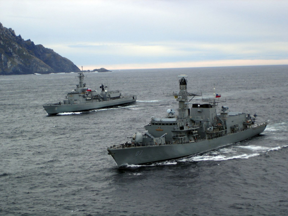 EEUU advierte que presencia china amenaza intereses estratégicos de Chile en Estrecho de Magallanes y Paso Drake